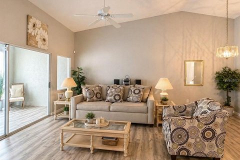 Copropriété à vendre à Sun City Center, Floride: 2 chambres, 145.3 m2 № 2220640 - photo 8