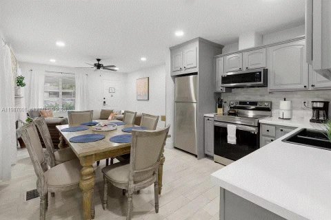 Villa ou maison à vendre à Oakland Park, Floride: 4 chambres, 94.02 m2 № 2048753 - photo 8