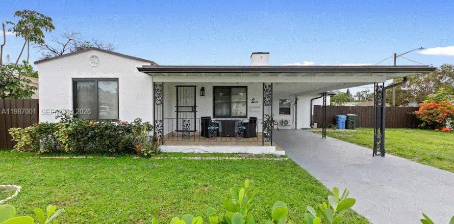 Villa ou maison à Oakland Park, Floride 4 chambres, 94.02 m2 № 2048753
