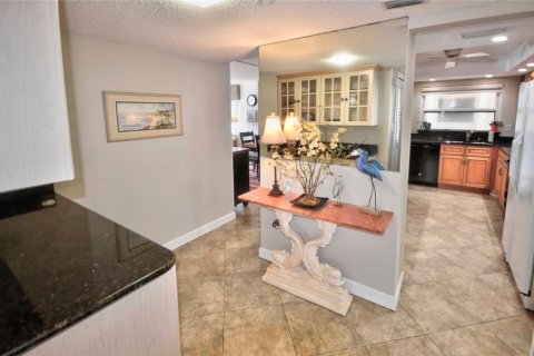 Condo in Ponce Inlet, Florida, 3 bedrooms  № 1760259 - photo 16