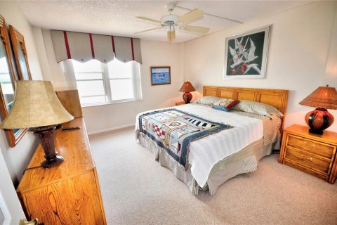 Condo in Ponce Inlet, Florida, 3 bedrooms  № 1760259 - photo 22