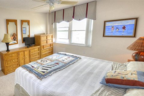 Condo in Ponce Inlet, Florida, 3 bedrooms  № 1760259 - photo 23