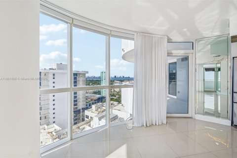 Copropriété à vendre à Miami Beach, Floride: 3 chambres, 157.93 m2 № 1946615 - photo 4