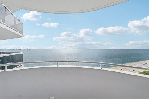 Copropriété à vendre à Miami Beach, Floride: 3 chambres, 157.93 m2 № 1946615 - photo 2