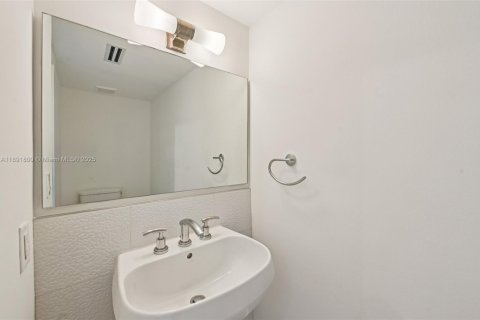 Copropriété à vendre à Miami Beach, Floride: 3 chambres, 157.93 m2 № 1946615 - photo 20