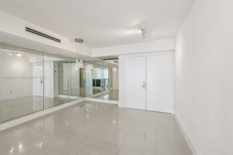 Copropriété à vendre à Miami Beach, Floride: 3 chambres, 157.93 m2 № 1946615 - photo 19