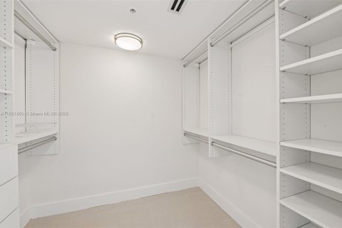 Copropriété à vendre à Miami Beach, Floride: 3 chambres, 157.93 m2 № 1946615 - photo 14