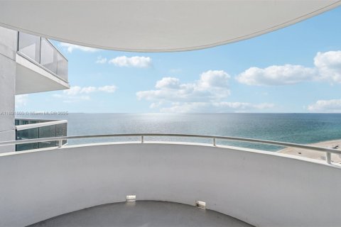 Copropriété à vendre à Miami Beach, Floride: 3 chambres, 157.93 m2 № 1946615 - photo 28