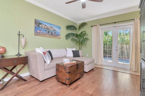 Townhouse in Tampa, Florida 2 bedrooms, 114.27 sq.m. № 1884187 - photo 4