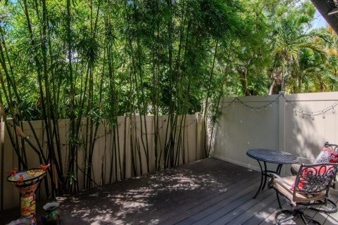 Townhouse in Tampa, Florida 2 bedrooms, 114.27 sq.m. № 1884187 - photo 28