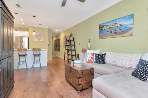 Townhouse in Tampa, Florida 2 bedrooms, 114.27 sq.m. № 1884187 - photo 8