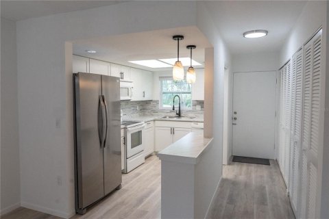 Casa en alquiler en Sarasota, Florida, 2 dormitorios, 102.19 m2 № 1917074 - foto 7