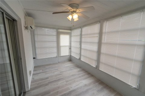Casa en alquiler en Sarasota, Florida, 2 dormitorios, 102.19 m2 № 1917074 - foto 10