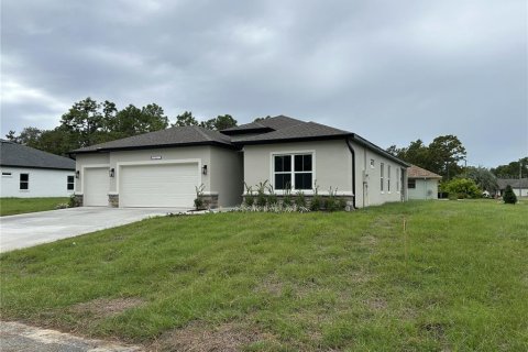 House in Homosassa, Florida 4 bedrooms, 184.88 sq.m. № 2118459 - photo 3