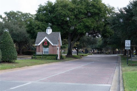 Casa en venta en Lake Mary, Florida, 4 dormitorios, 291.81 m2 № 2215091 - foto 3