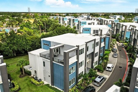 Condominio en venta en Four Corners, Florida, 5 dormitorios, 244.33 m2 № 1719280 - foto 2