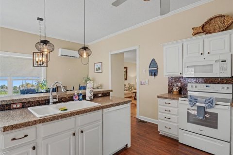 Villa ou maison à vendre à Bradenton, Floride: 4 chambres, 226.12 m2 № 2415436 - photo 11