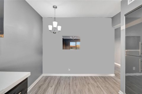 Condo in Sunrise, Florida, 2 bedrooms № 2187964 - photo 20