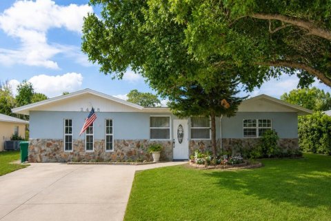 Villa ou maison à vendre à St. Lucie, Floride: 3 chambres, 216 m2 № 2183856 - photo 2
