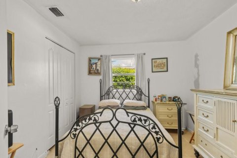 Villa ou maison à vendre à St. Lucie, Floride: 3 chambres, 216 m2 № 2183856 - photo 13