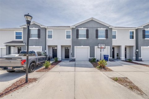 Touwnhouse à Wesley Chapel, Floride 3 chambres, 155.43 m2 № 2116735
