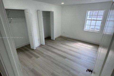 Снять в аренду виллу или дом в Майами-Лейкс, Флорида 3 спальни, 154.12м2, № 1992367 - фото 18