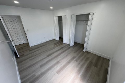 Снять в аренду виллу или дом в Майами-Лейкс, Флорида 3 спальни, 154.12м2, № 1992367 - фото 15