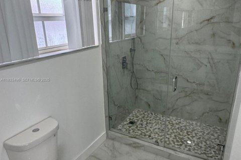 Снять в аренду виллу или дом в Майами-Лейкс, Флорида 3 спальни, 154.12м2, № 1992367 - фото 21