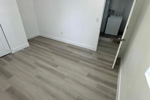 Снять в аренду виллу или дом в Майами-Лейкс, Флорида 3 спальни, 154.12м2, № 1992367 - фото 27