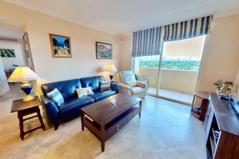 Купить кондоминиум в Майами, Флорида 2 спальни, 120.4м2, № 2049687 - фото 4
