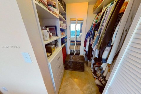 Купить кондоминиум в Майами, Флорида 2 спальни, 120.4м2, № 2049687 - фото 20