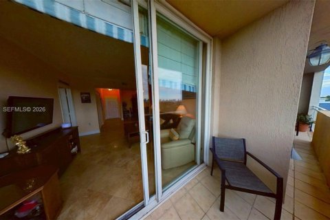 Купить кондоминиум в Майами, Флорида 2 спальни, 120.4м2, № 2049687 - фото 12