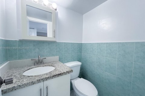 Condo in Miami Beach, Florida, 1 bedroom  № 1781564 - photo 6