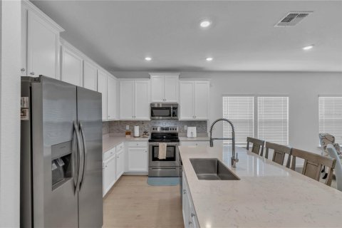 House in LIBERTY VILLAGE in Ocala, Florida 3 bedrooms, 159.05 sq.m. № 1518378 - photo 10