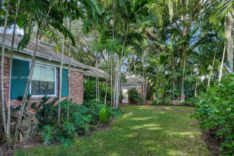 Casa en alquiler en Miami, Florida, 3 dormitorios, 231.98 m2 № 2054418 - foto 6