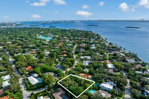 Casa en alquiler en Miami, Florida, 3 dormitorios, 231.98 m2 № 2054418 - foto 25