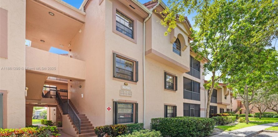 Condo in Plantation, Florida, 2 bedrooms  № 1890732