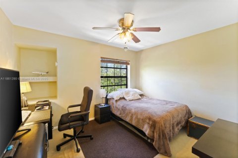 Condo in Plantation, Florida, 2 bedrooms  № 1890732 - photo 16