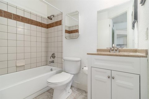 Купить кондоминиум в Орландо, Флорида 3 комнаты, 80.27м2, № 1880470 - фото 22