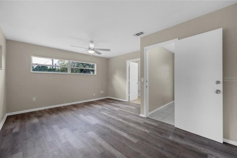 House in Fort Myers, Florida 3 bedrooms, 150.78 sq.m. № 1717330 - photo 16