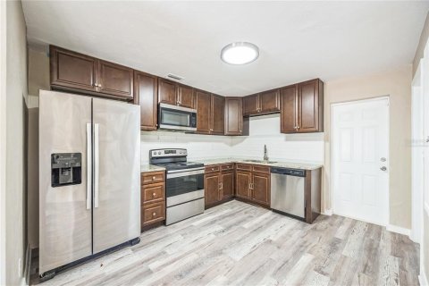 House in Fort Myers, Florida 3 bedrooms, 150.78 sq.m. № 1717330 - photo 12