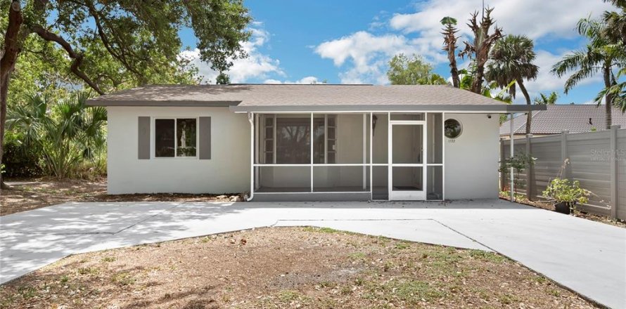 House in Fort Myers, Florida 3 bedrooms, 150.78 sq.m. № 1717330