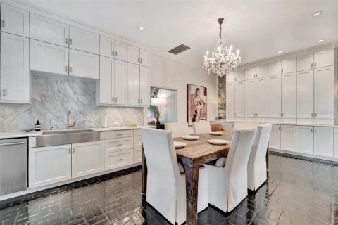 Casa en alquiler en Tampa, Florida, 3 dormitorios, 239.69 m2 № 1765918 - foto 18