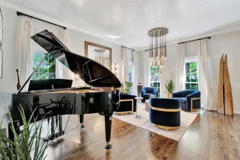 Casa en alquiler en Tampa, Florida, 3 dormitorios, 239.69 m2 № 1765918 - foto 6