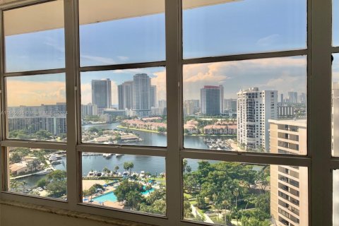 Condominio en venta en Hallandale Beach, Florida, 1 dormitorio, 92.9 m2 № 1960767 - foto 7