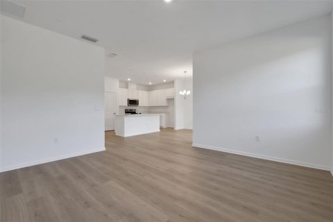 Casa en venta en Winter Haven, Florida, 4 dormitorios, 150.97 m2 № 1906680 - foto 10