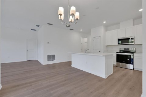 Casa en venta en Winter Haven, Florida, 4 dormitorios, 150.97 m2 № 1906680 - foto 13