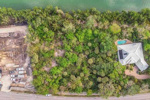 Commercial property in Marco Island, Florida № 1865219 - photo 2