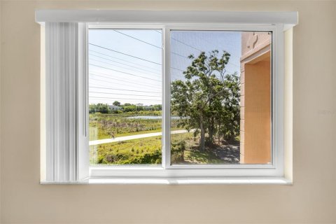 Condo in Clearwater, Florida, 2 bedrooms  № 1640008 - photo 5