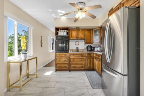 Condo in Clearwater, Florida, 2 bedrooms  № 1640008 - photo 10